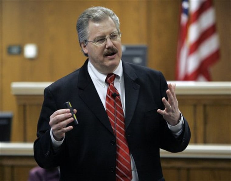 Investigators allege Kenneth Kratz texted a domestic violence victim: "I would want you to be so hot."